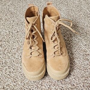 Universal Thread Light Brown Lace Up Boots